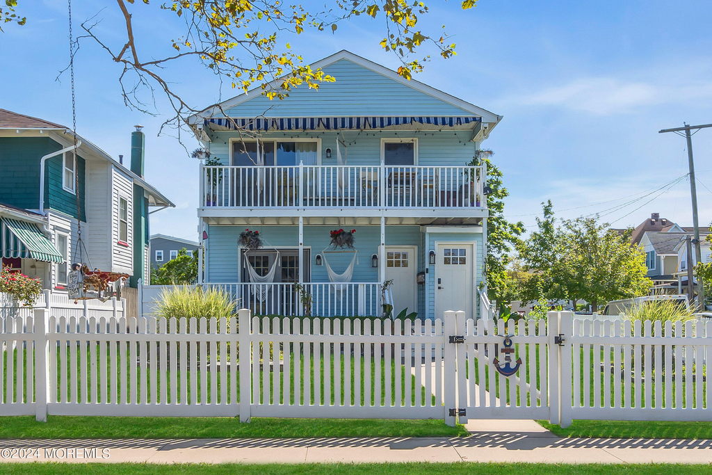 310 5th Avenue - Photo 1