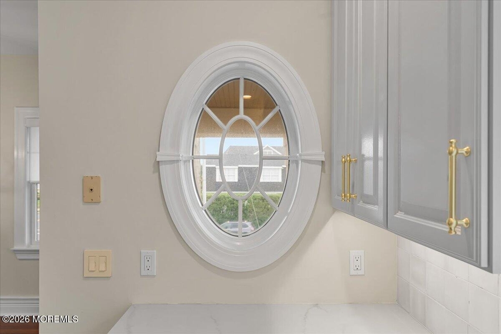 410 1st Avenue - Photo 37