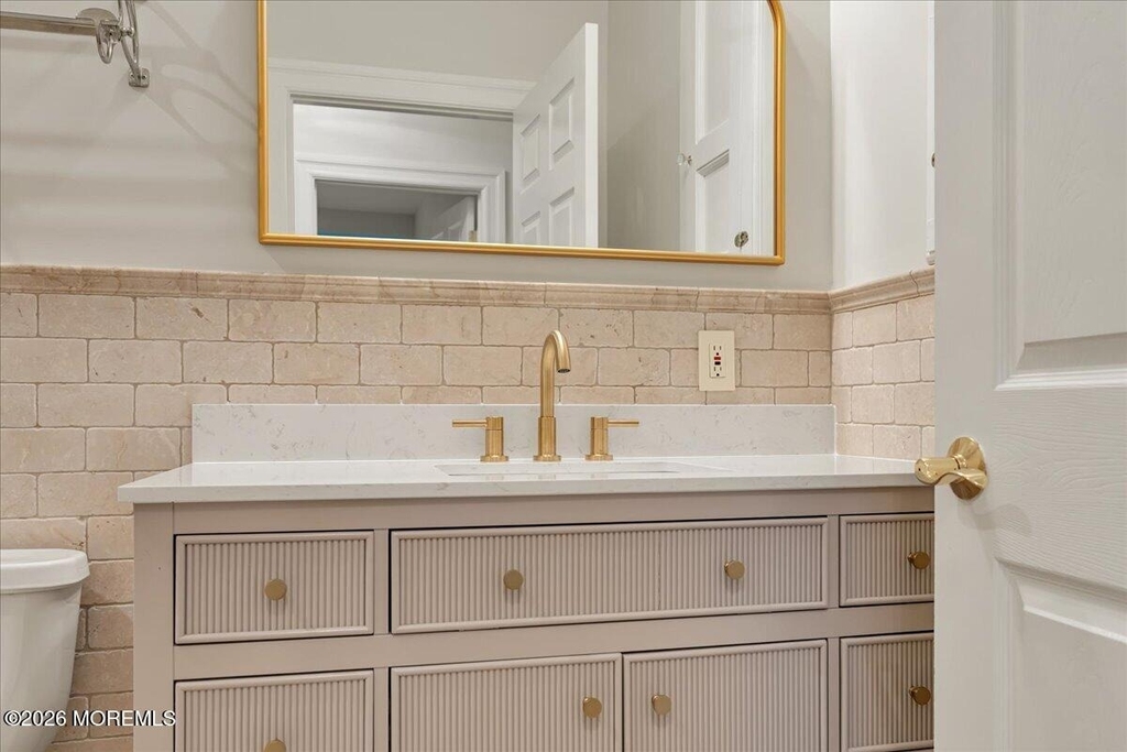 410 1st Avenue - Photo 42