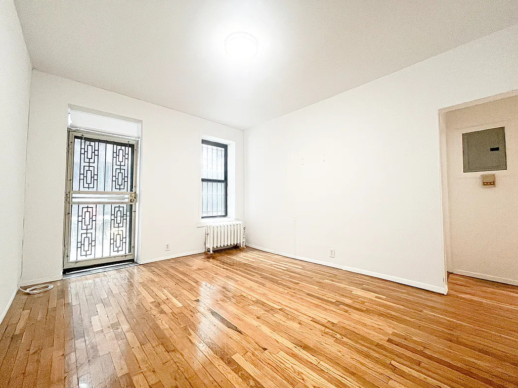 45th Street/9th Avenu - Photo 2