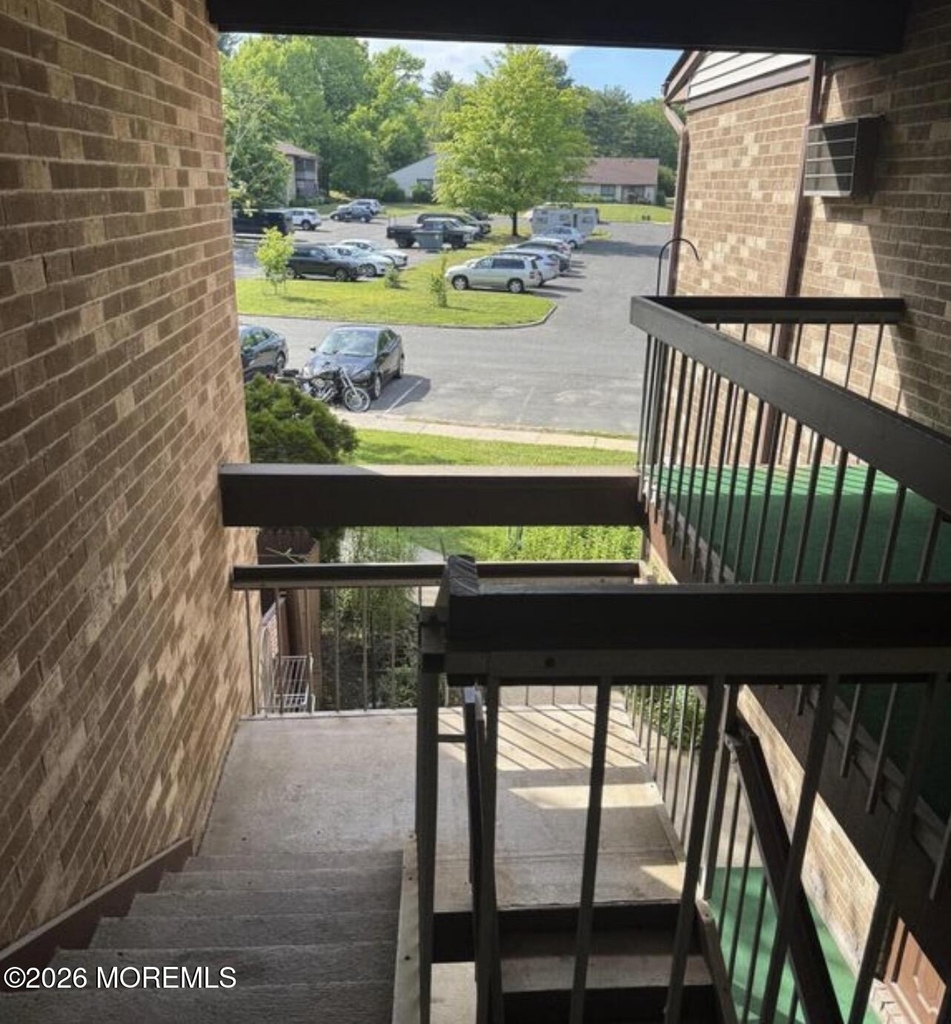 147 Amberly Drive - Photo 2