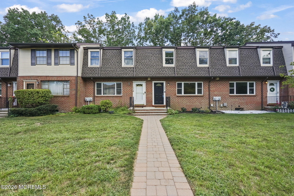 1062 Cheryl Court - Photo 1