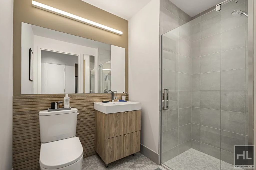 10th Avenue - Photo 3