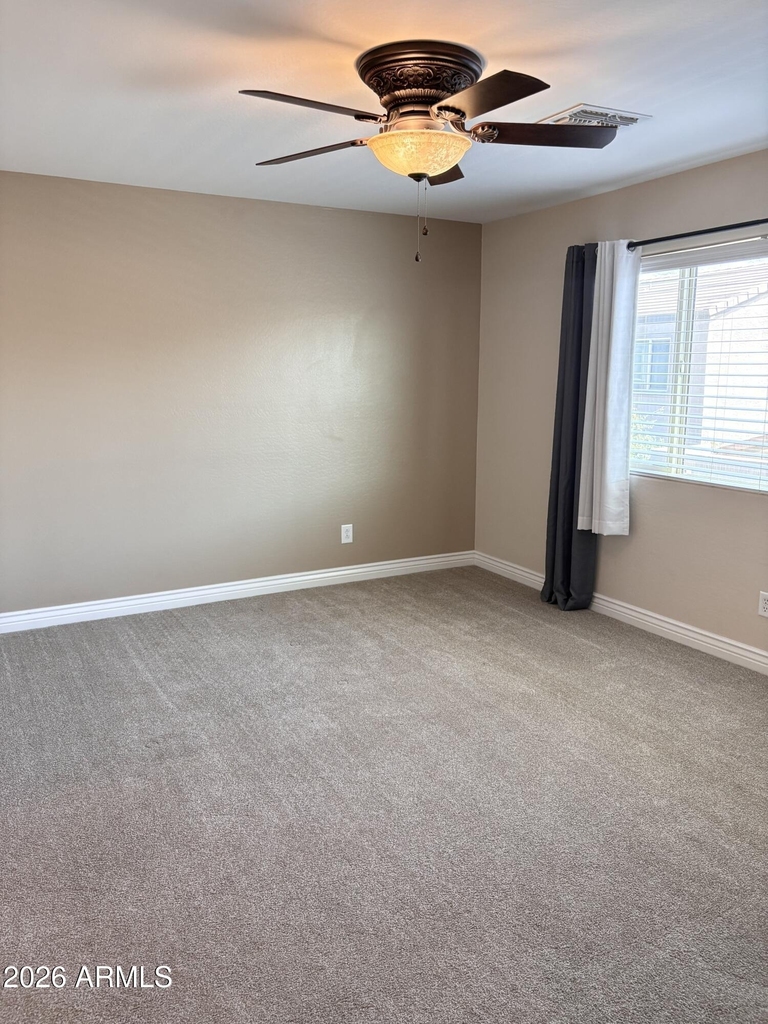 2565 E Southern Avenue - Photo 17