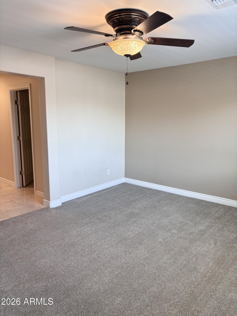 2565 E Southern Avenue - Photo 18