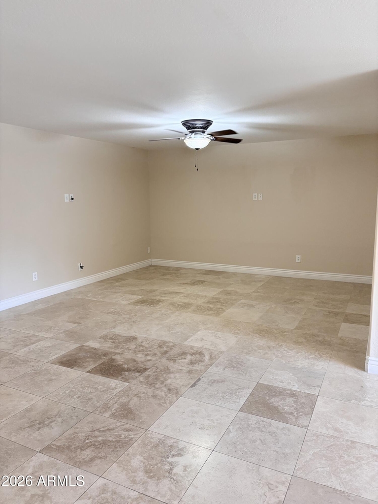 2565 E Southern Avenue - Photo 4