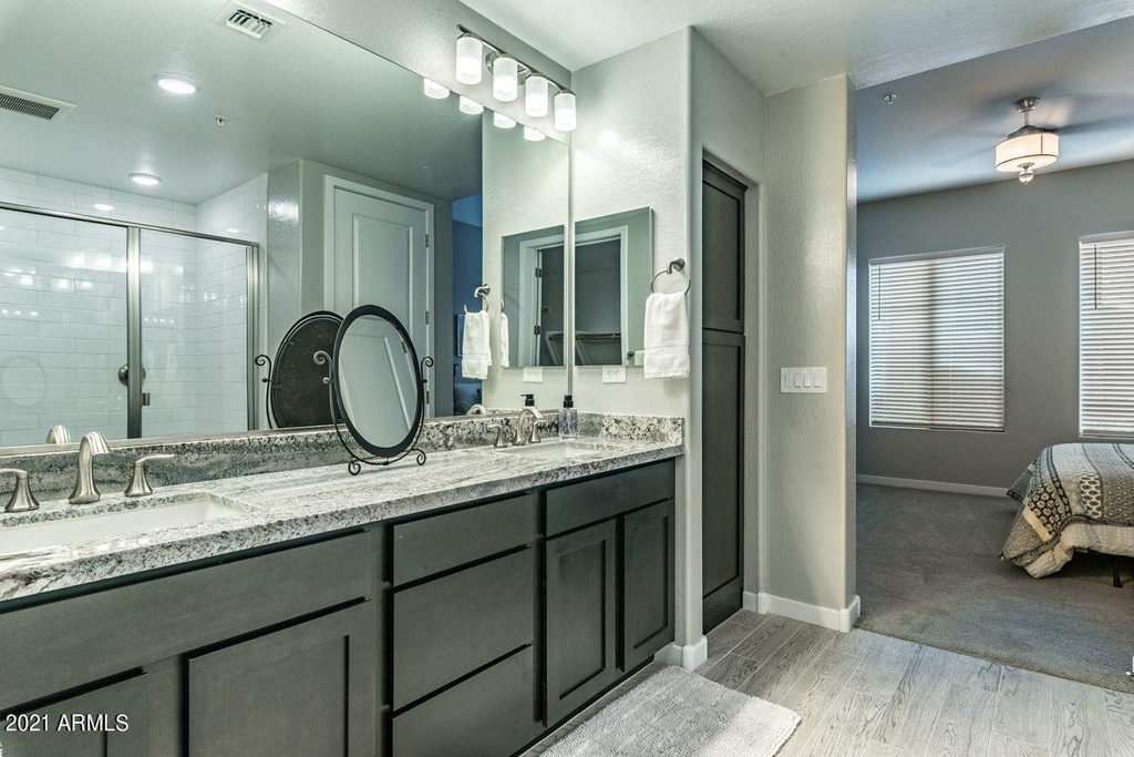 15550 S 5th Avenue - Photo 5
