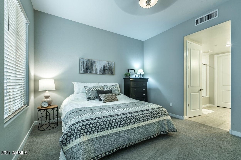 15550 S 5th Avenue - Photo 32