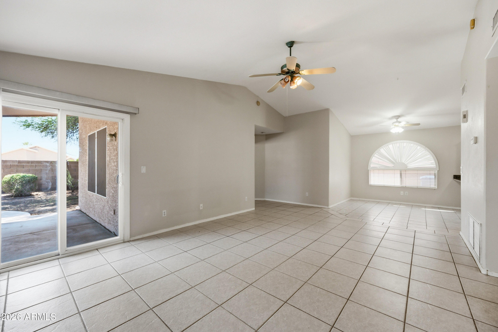 1025 W Jeanine Drive - Photo 2