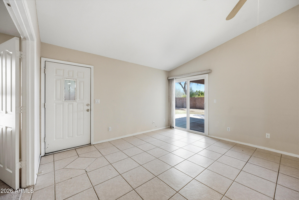 1025 W Jeanine Drive - Photo 4