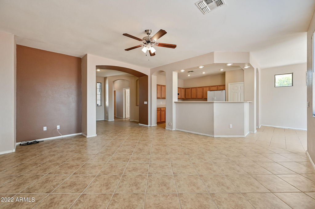 1525 W Saint Kateri Drive - Photo 5