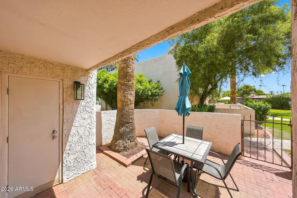 7350 N Via Paseo Del Sur -- - Photo 3