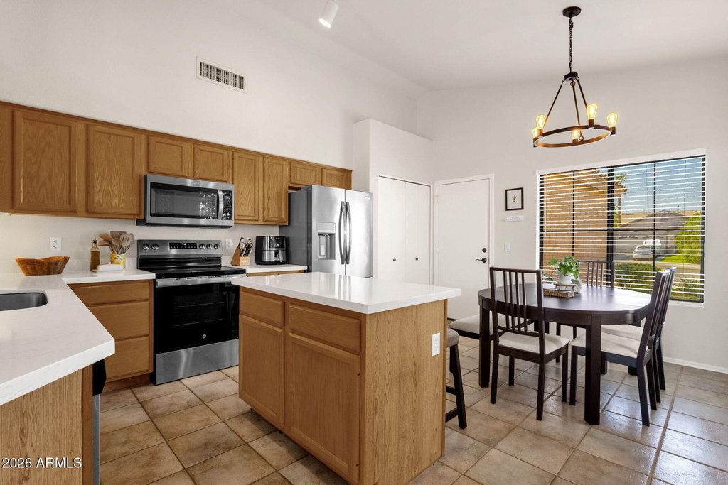 1216 W Pinon Avenue - Photo 1