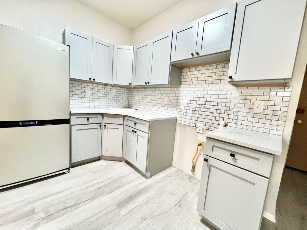 2603 Avenue U - Photo 5