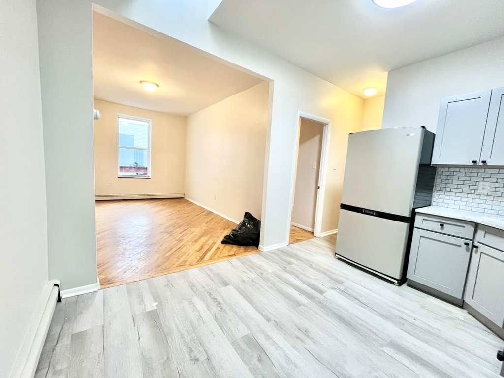 2603 Avenue U - Photo 4