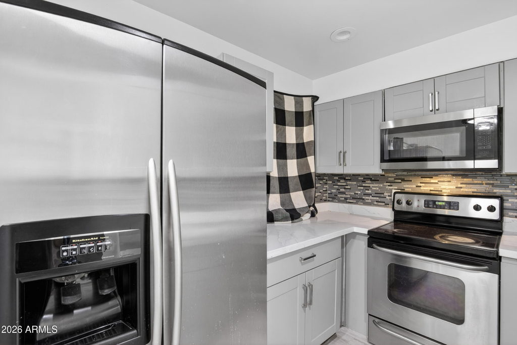 2925 N 38th Street - Photo 3