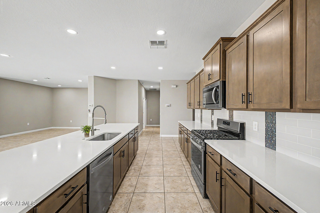 30731 W Monterey Circle - Photo 16