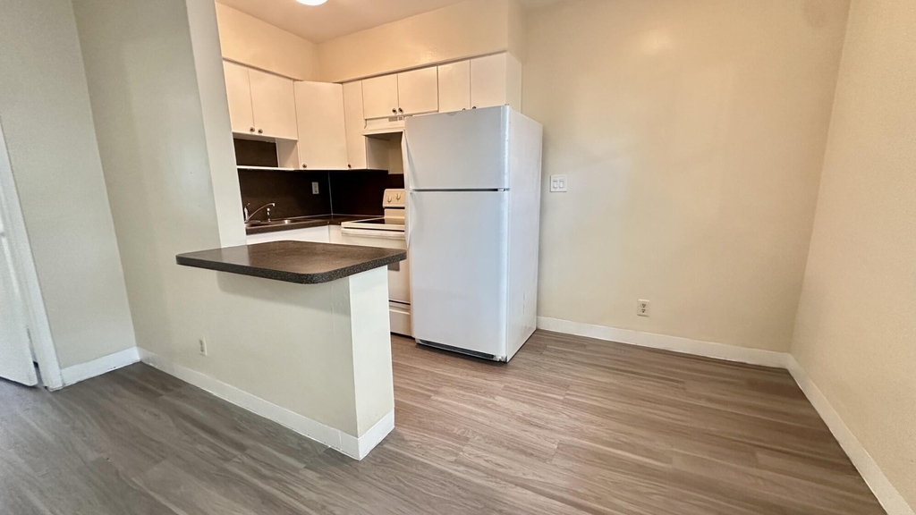 505 Ne 4th Avenue - Photo 2