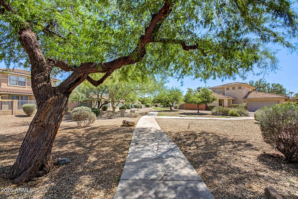 2237 N 135th Drive - Photo 41