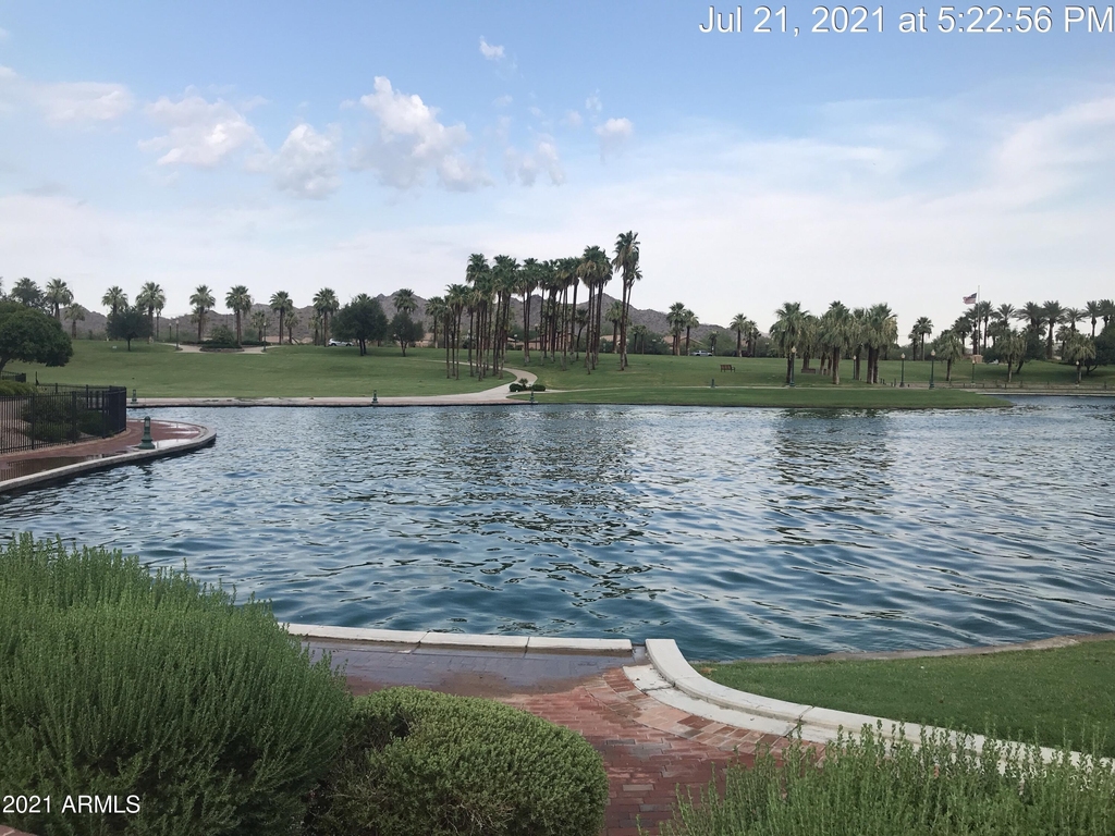 17584 W Acacia Court - Photo 14