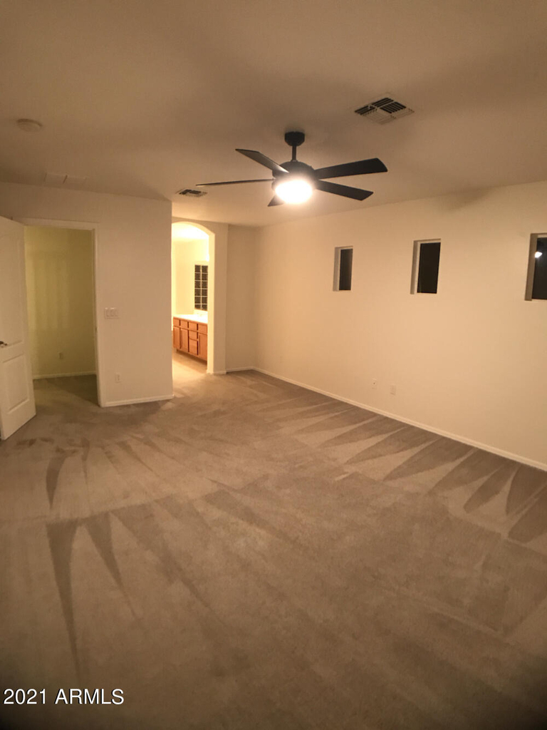 17584 W Acacia Court - Photo 36