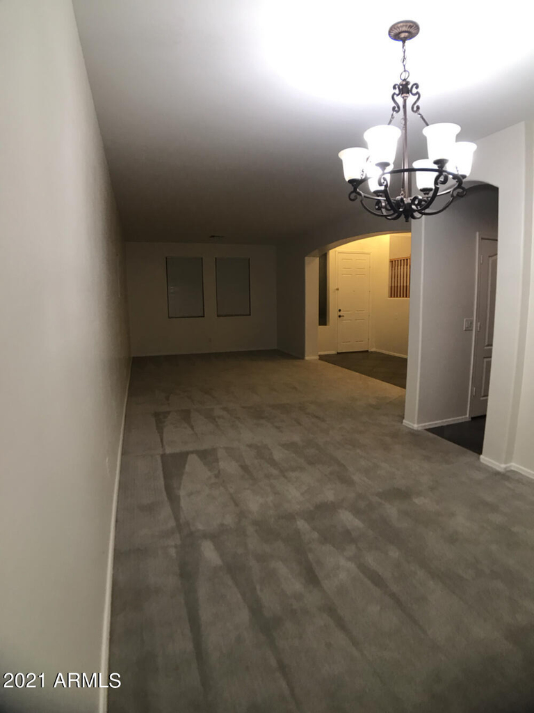 17584 W Acacia Court - Photo 37
