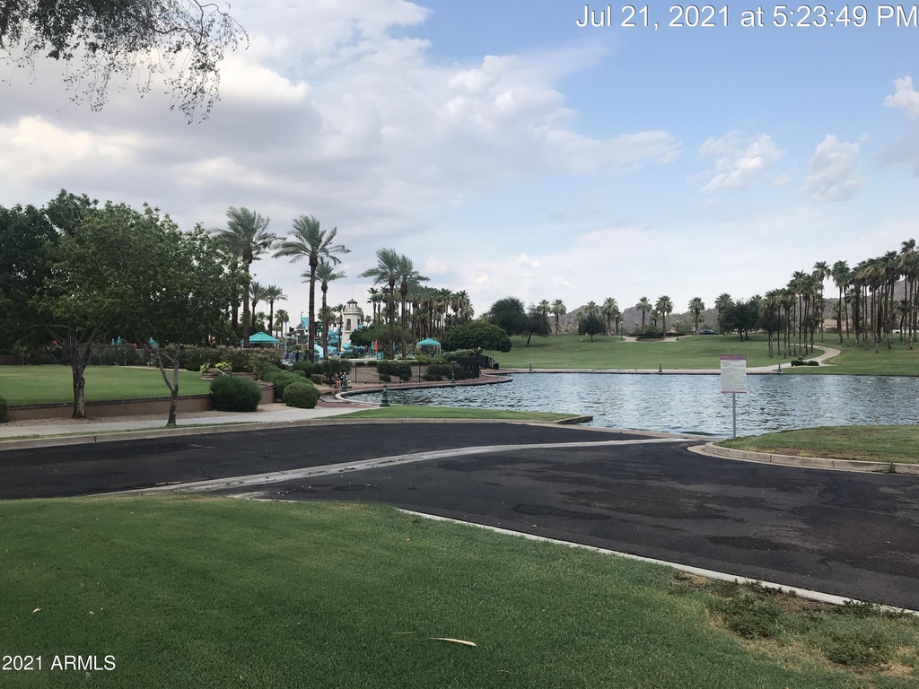 17584 W Acacia Court - Photo 11