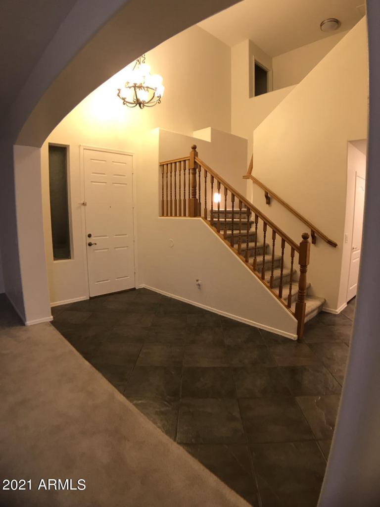 17584 W Acacia Court - Photo 33