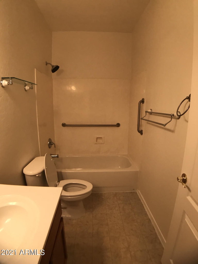 17584 W Acacia Court - Photo 51
