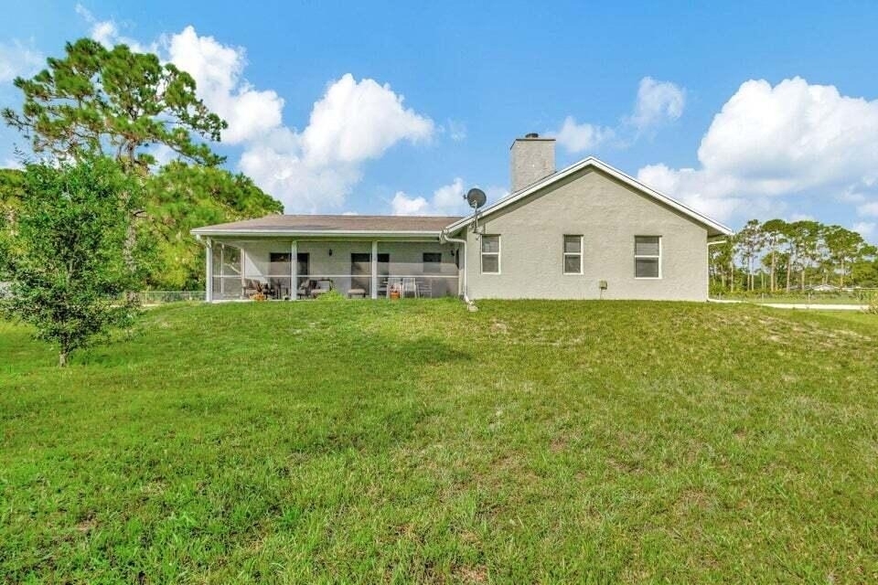 12969 54th Street N - Photo 8