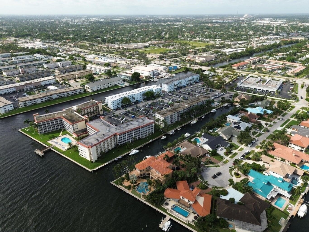 109 Paradise Harbour Boulevard - Photo 2