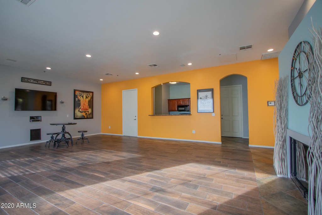 600 W Grove Parkway - Photo 23