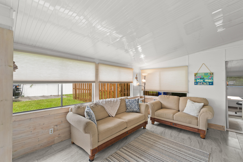 13485 N Indian River Drive - Photo 9