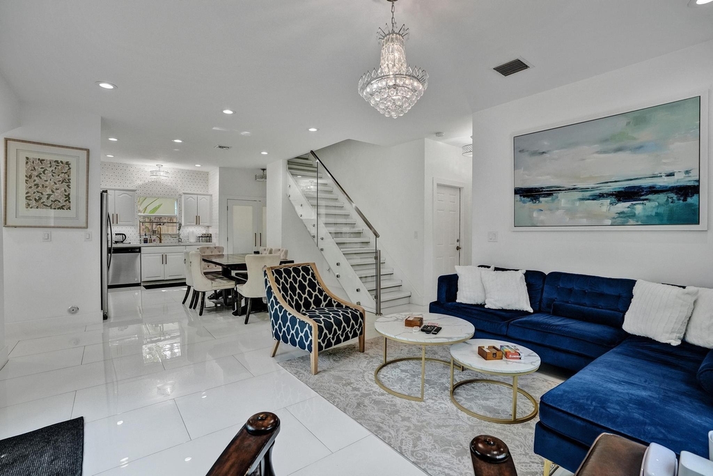 833 Sw 17th Street - Photo 2