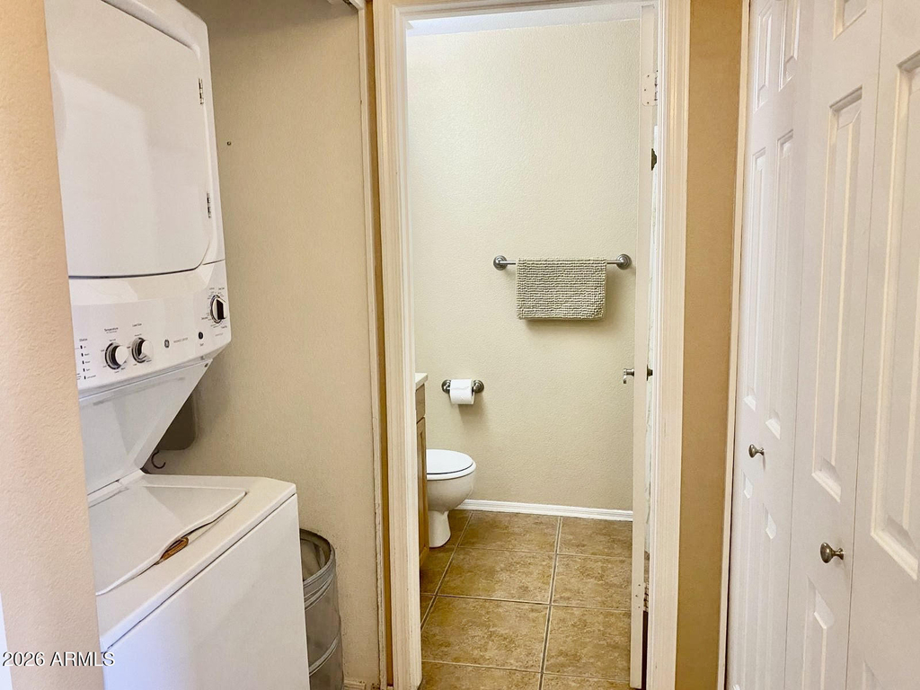 1633 E Lakeside Drive - Photo 10