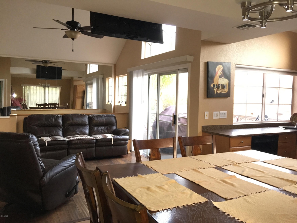 1633 E Lakeside Drive - Photo 17