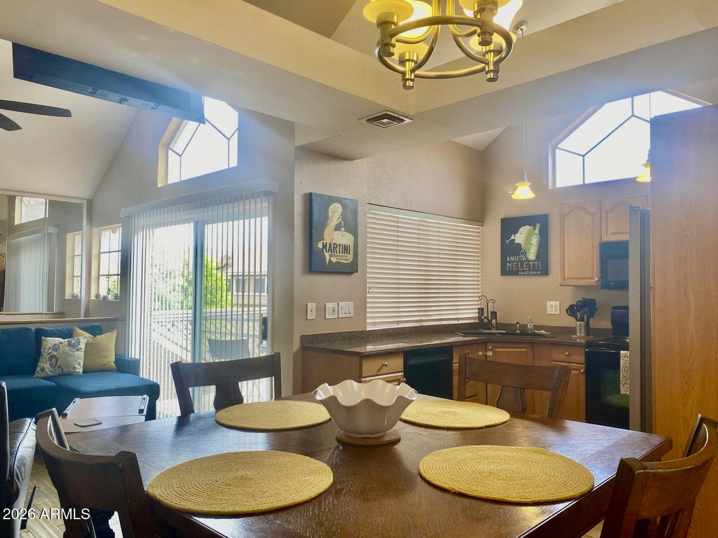 1633 E Lakeside Drive - Photo 5