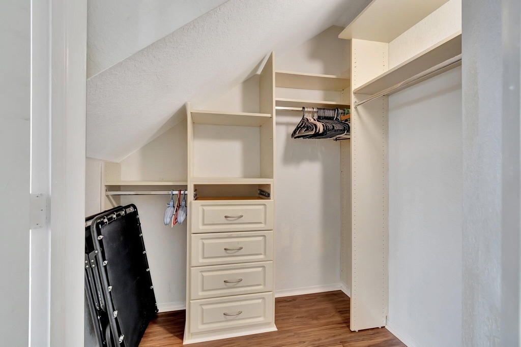 1207 Belmont Place - Photo 36