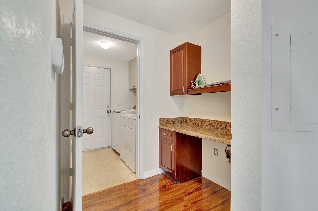 1207 Belmont Place - Photo 29