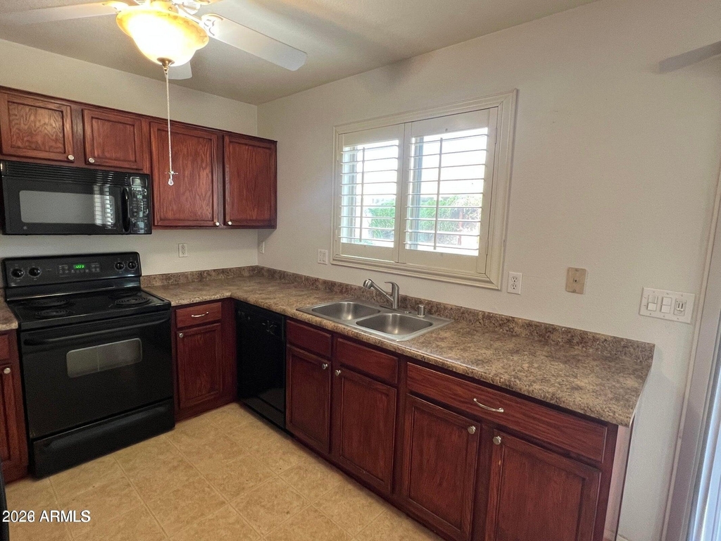 17442 W Watson Lane - Photo 7