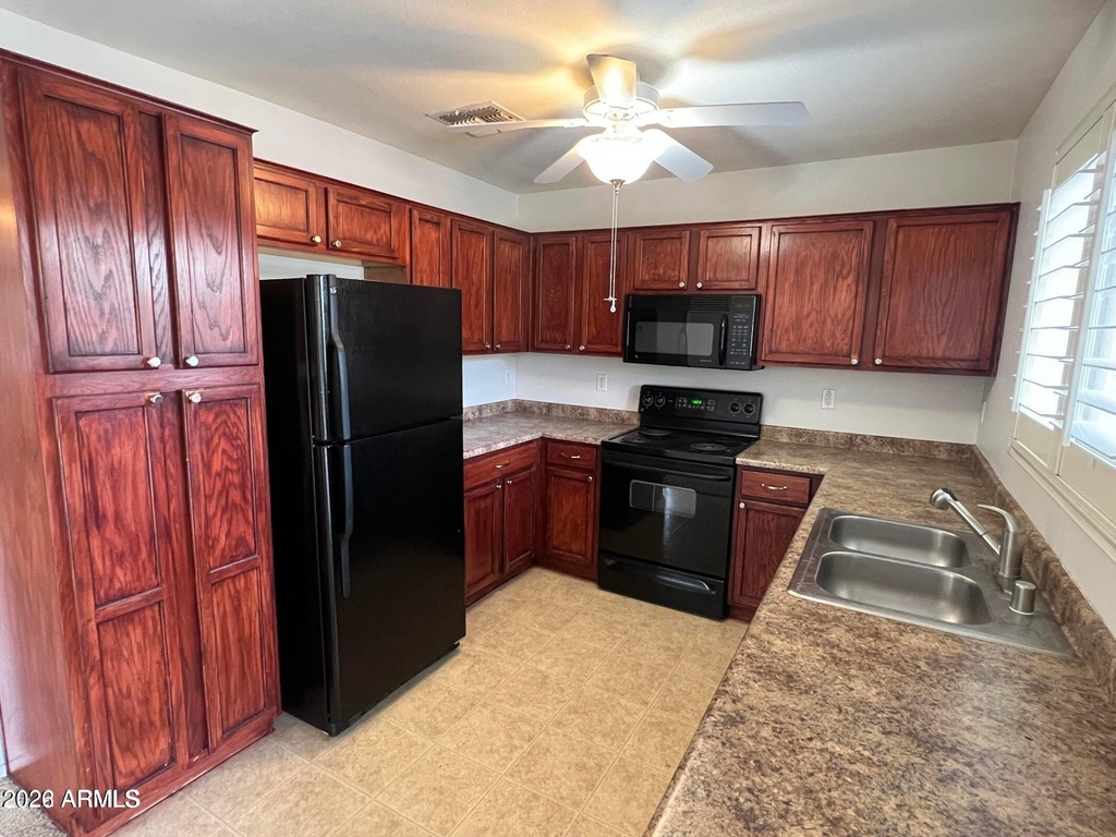 17442 W Watson Lane - Photo 8