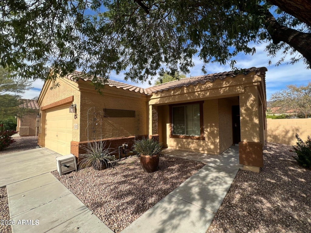 17442 W Watson Lane - Photo 2