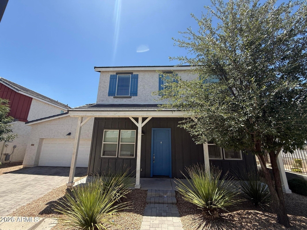 15694 W Melvin Street - Photo 1