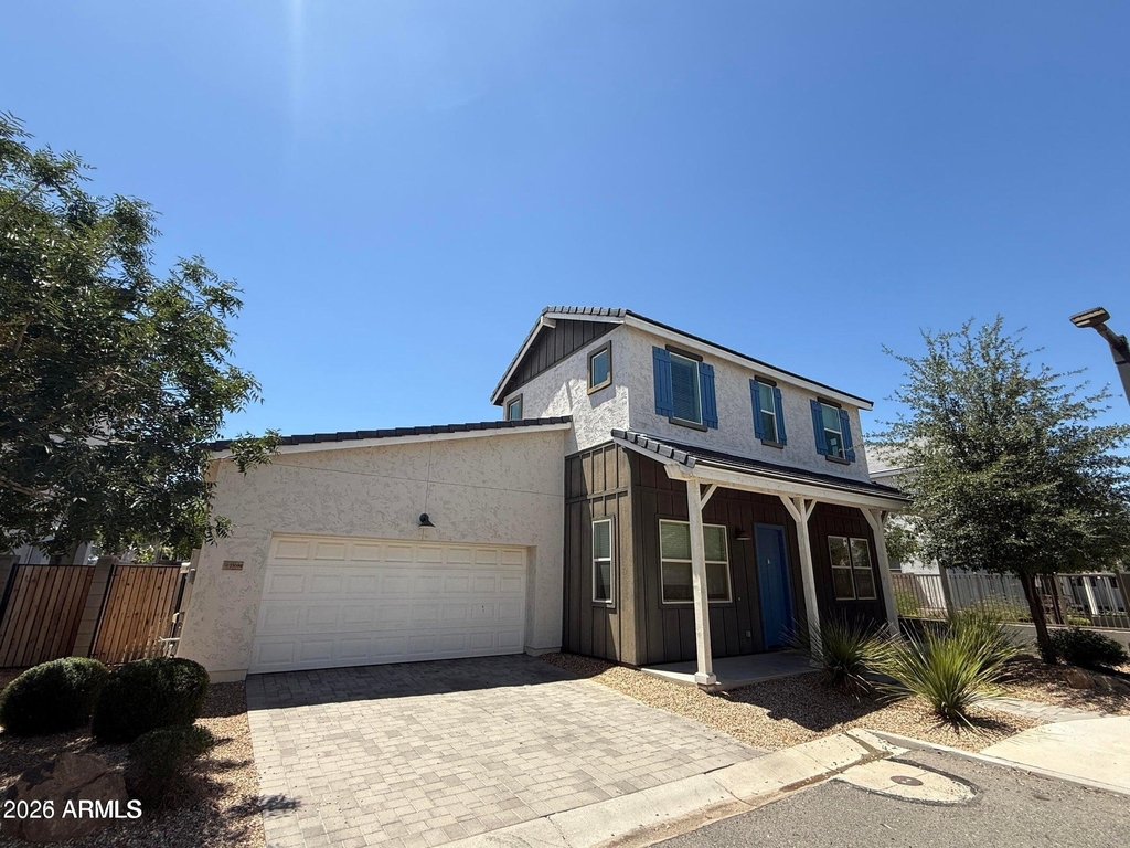 15694 W Melvin Street - Photo 0