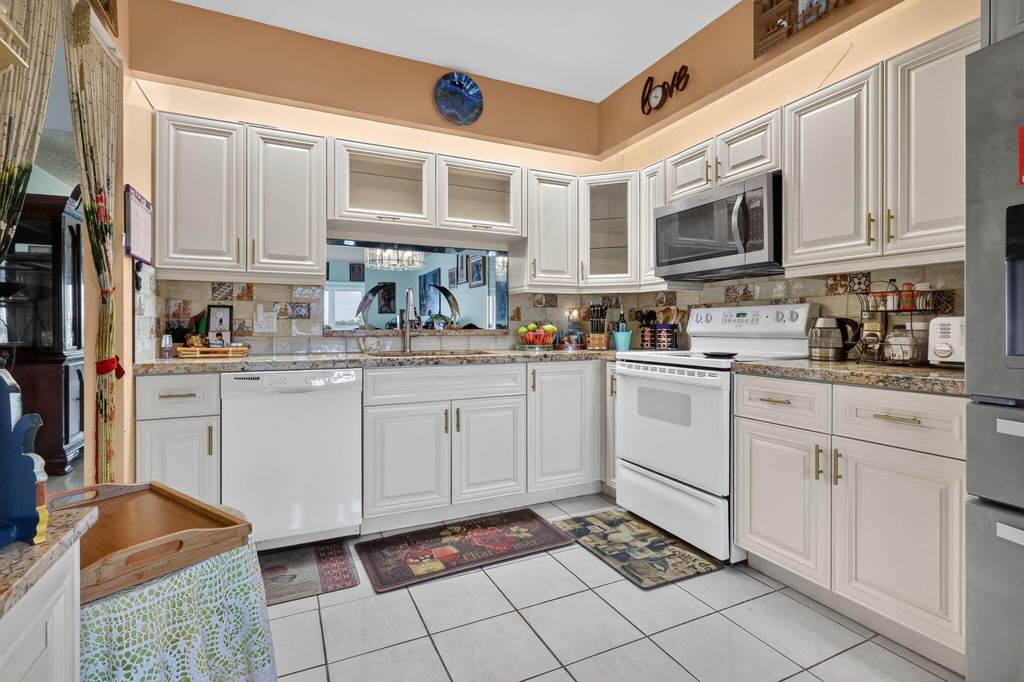 13001 Sw 11th Court - Photo 9