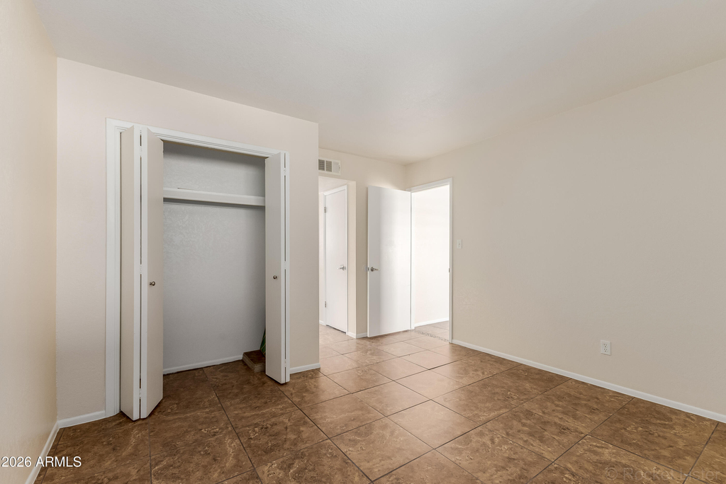 7141 N 16th Street - Photo 11