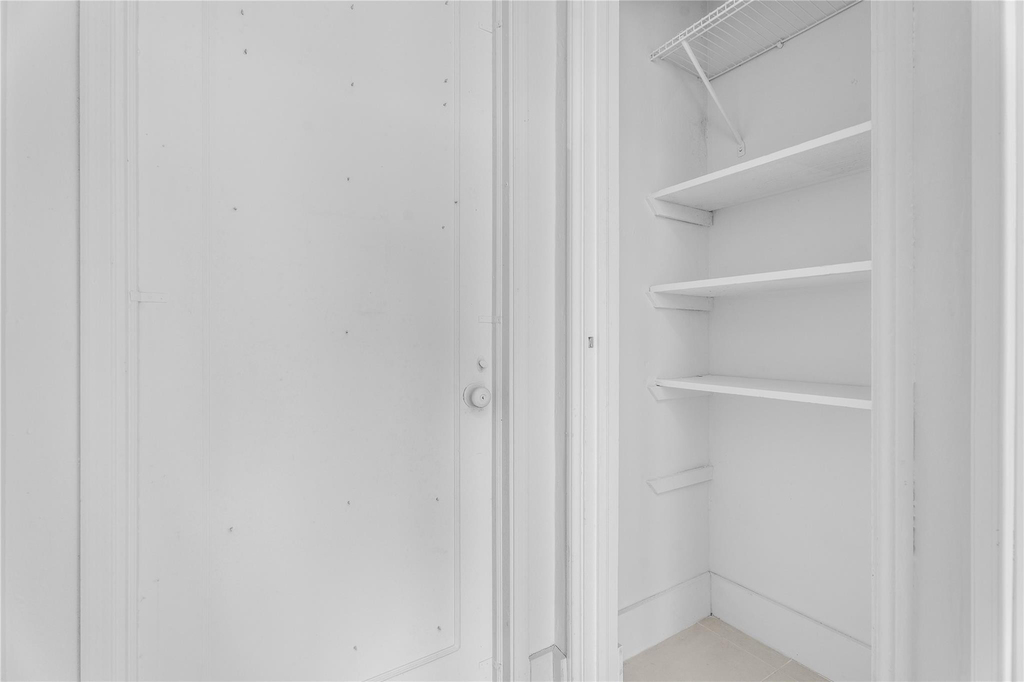 343 Van Buren Street - Photo 6