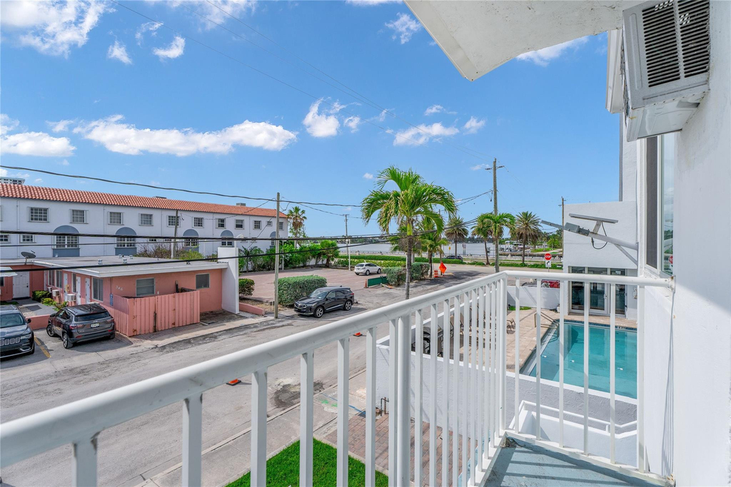 343 Van Buren Street - Photo 2