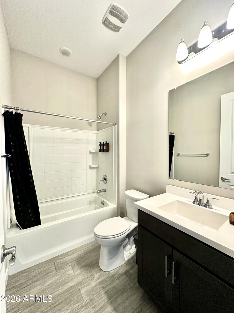 8024 W State Avenue - Photo 3