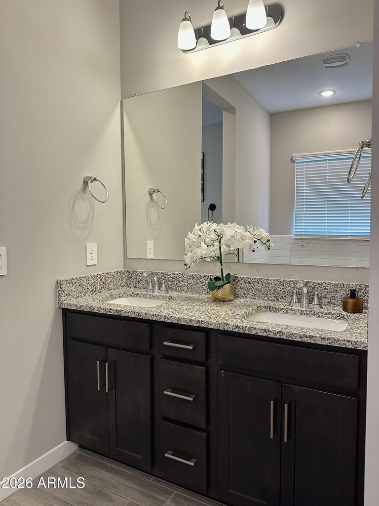 8024 W State Avenue - Photo 34